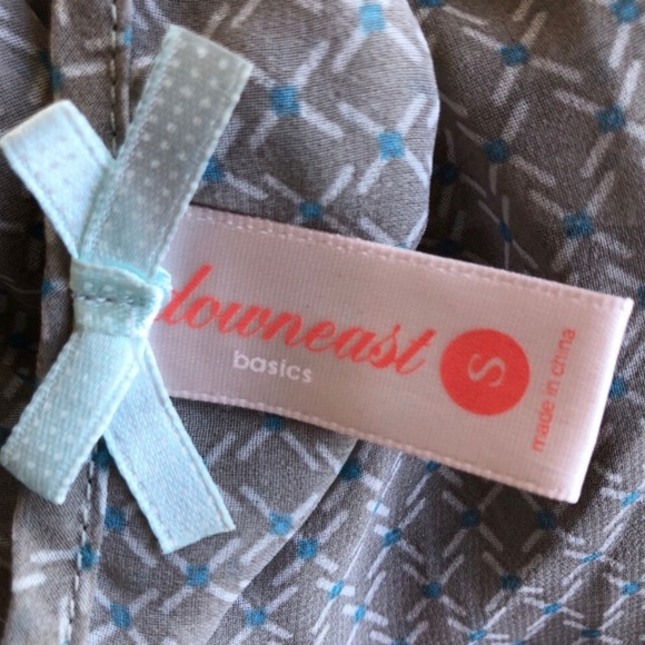 DownEast Delicate Short Sleeved Beige Blouse | S - Picture 2 of 7